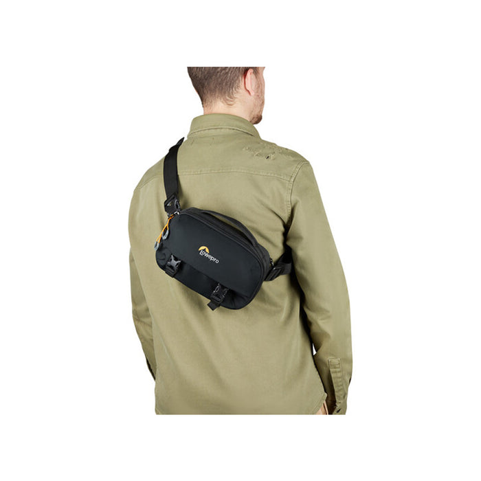 LowePro-Trekker-Lite-HP-100-Hip-Pack-montato