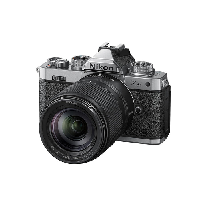 Nikon Z FC + Z DX 18-140 VR + Lexar SD 64GB - Garanzia Nital Italia
