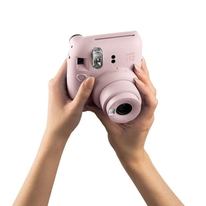 Fujifilm Instax Mini 12 (Blossom Pink) selfie