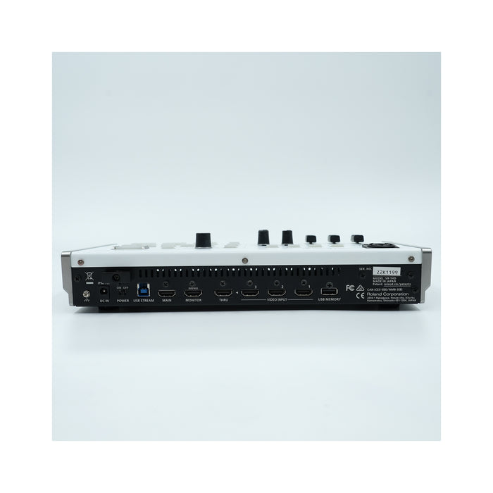 Roland AV Streaming Mixer VR-1HD Demo