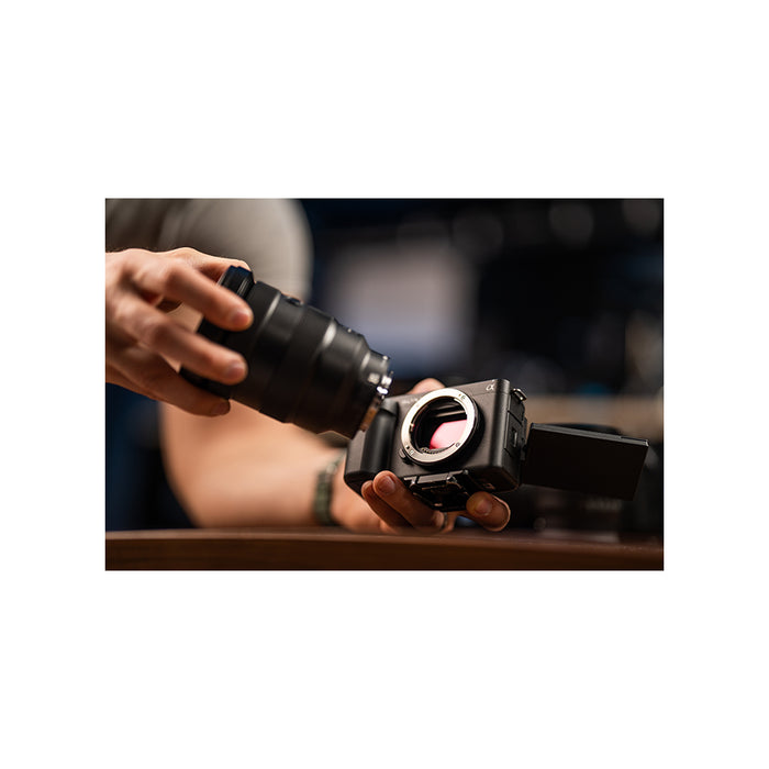 Sony ZV-E1 + obiettivo FE 4-5.6/28-60 (ZVE1LBDI kit con SEL2860) - Garanzia Sony Italia